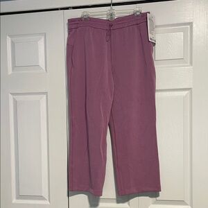 Lululemon Softstreme HR Straight Leg Crop